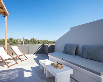 Armonikon Pool Villas - Asgourou - Balcone