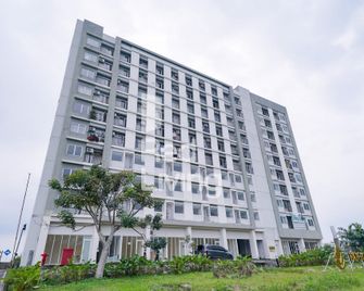 Redliving Apartement Bogorienze Resort - Skyland Tower A - Bogor - Building