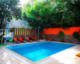 Kaliptus Hotel - Kemer - Piscina
