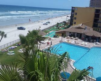 Unit 502 - Beachfront 1 King Bedroom 1 Bath - Sleeps 6 - Daytona Beach Shores - Pool