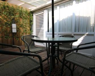 Moshamanla Hotel - Main Station - Taipei City - Patio