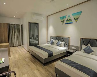 Hare Krishna Hotel - Valsād - Bedroom