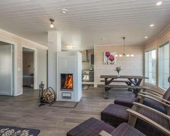 Riemukaari by Interhome - Hirvensalmi - Sala de estar