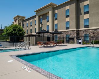 Hampton Inn Turlock - Turlock - Pool