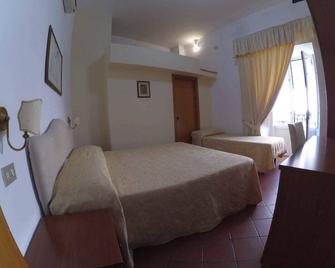 Caterina House Nel Borgo Piu Bello D'ita - San Lucido - Ložnice