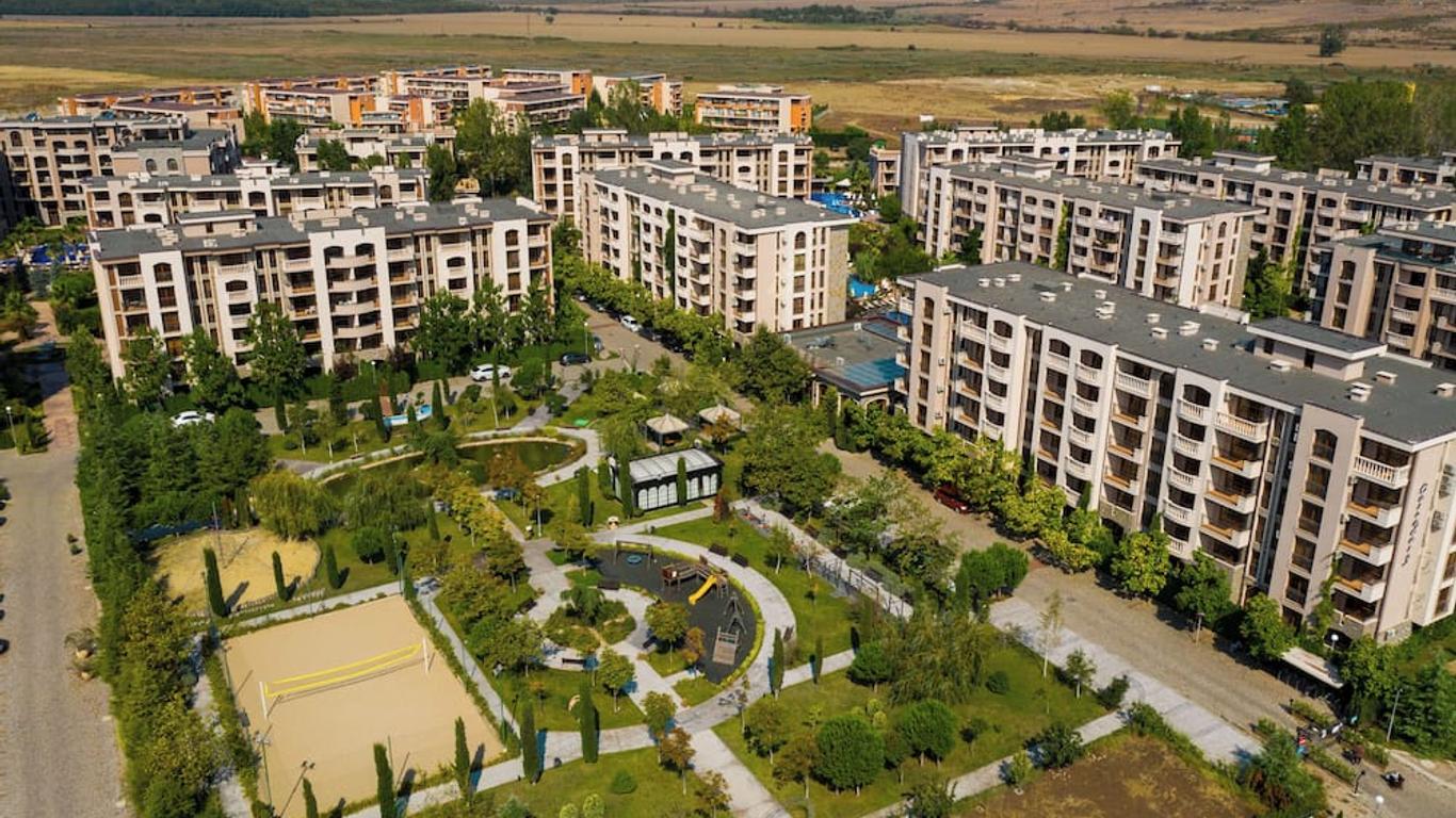 Cascadas Family Resort