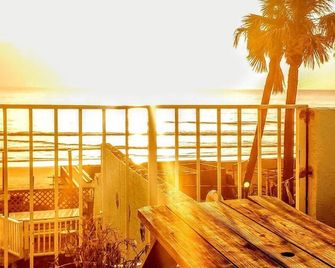 Beachside Hotel - Daytona Beach Shores - Edifício