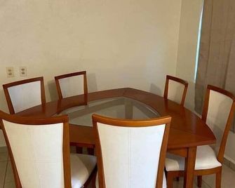 Cayo Maguey at Almendro Guest House - La Parguera - Comedor