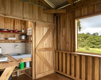Cabaña Don Felo - Turrialba - Cocina