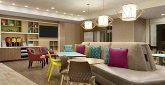 Home2 Suites By Hilton Florence Cincinnati Airport South - Florence - Oleskelutila