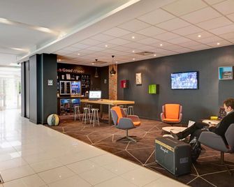 ibis Styles Roanne Centre Gare - Roanne - Bar
