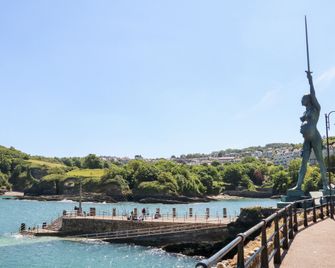 1 Cheyne Beach Apartments - Ilfracombe