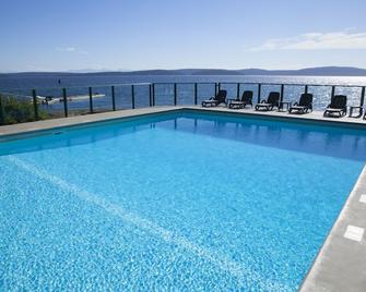 Great location in the waterfront building - Ladysmith - Pool