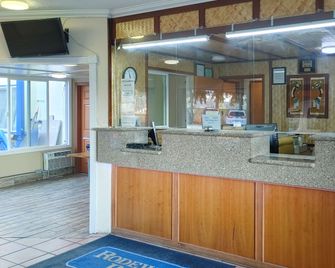 Rodeway Inn Seattle Airport - סיטאק - דלפק קבלה
