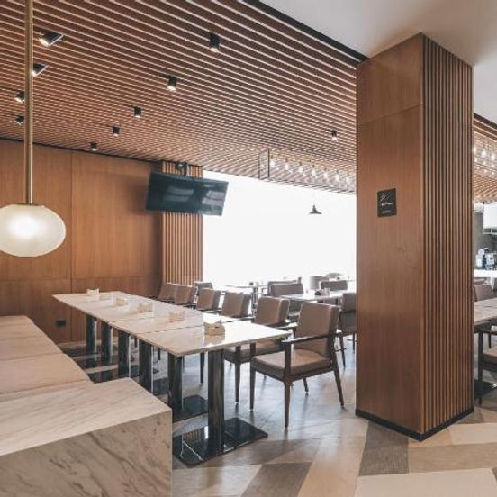 Atour Hotel Ningbo Jishi Harbor Outlets image 1