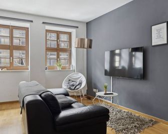 Zentrales Studio an der Frauenkirche - Dresden - Living room