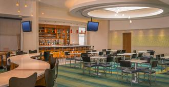 Springhill Suites By Marriott New York Laguardia Airport - Queens - Bar