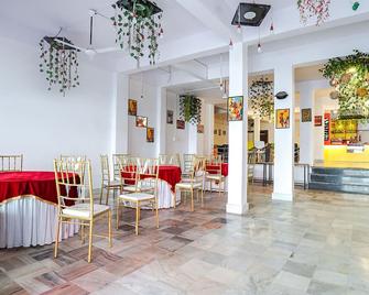 Fabhotel New Shanti - Prayagraj - Lobby