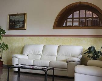 Hotel il Focolare - Fabro - Sala de estar
