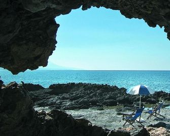 Hotel Villa Delle Meraviglie - Maratea - Strand