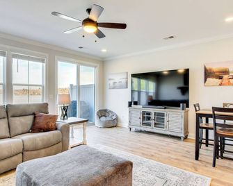 Lake Greenwood Getaway With Docks And Wa - Greenwood - Obývací pokoj