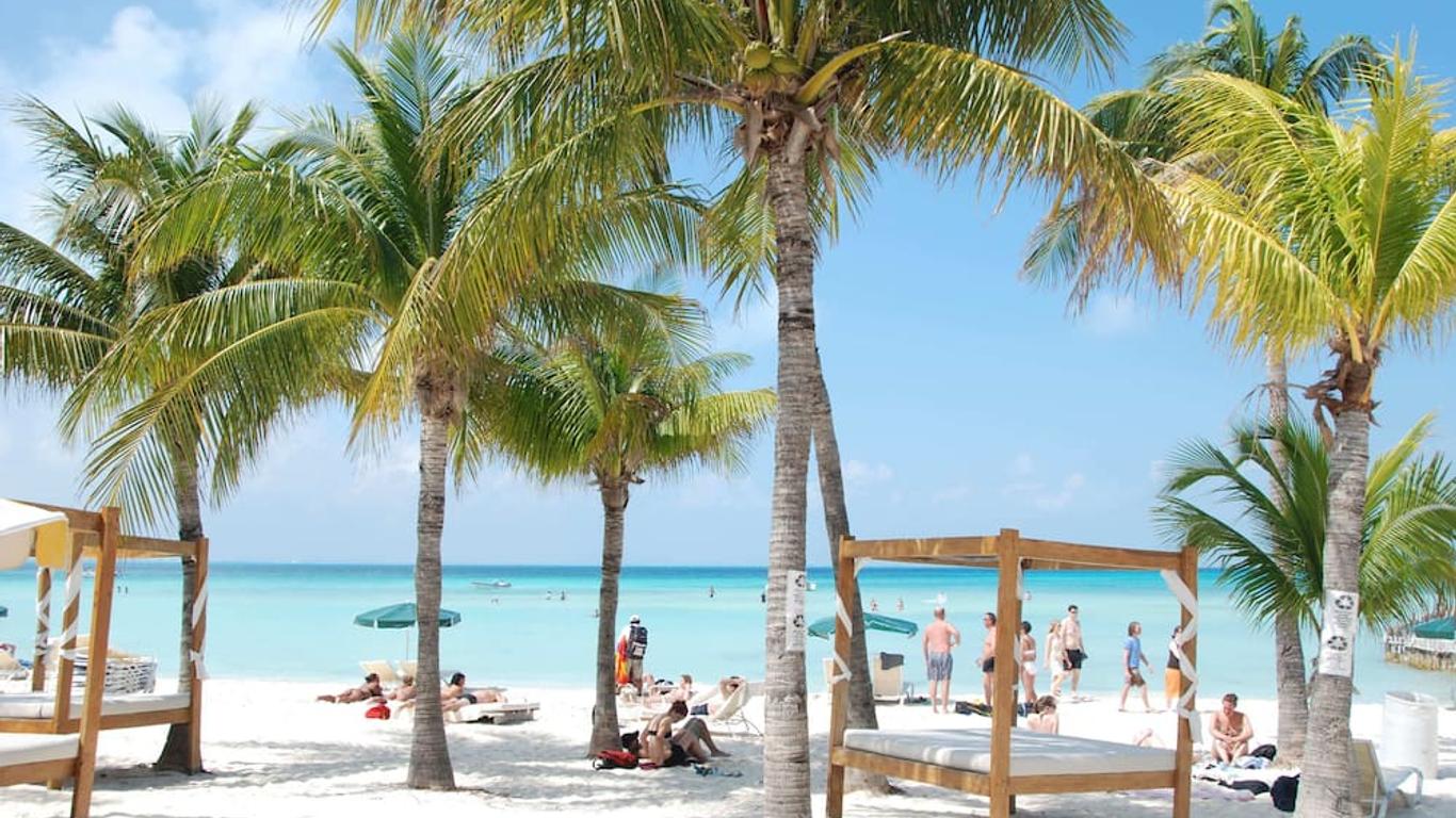 Hotel Cabanas Maria Del Mar