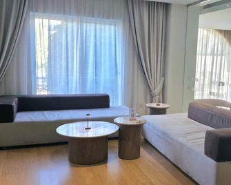 Hotel Monaco - Faro - Living room