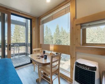 Village Studio by Avantstay Minutes to Lifts - Truckee
