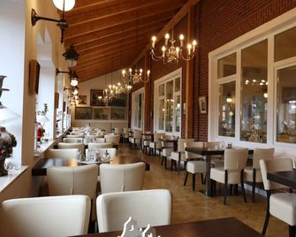 Landgasthaus Leezdorfer Hof - נורדן - מסעדה