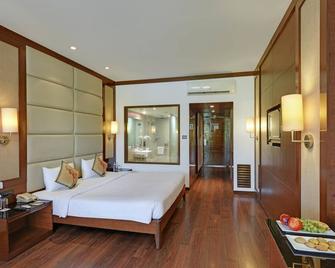 Royal Orchid Resort & Convention Centre - Bengaluru - Bedroom