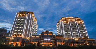 Grand Skylight Hotel Kaimei - Nam Xương - Toà nhà