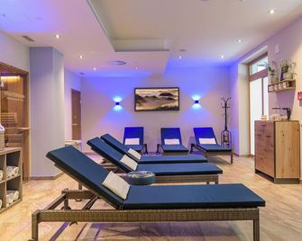 AlpenParks Hotel & Apartment Central Zell am See - Zell am See - Huiskamer