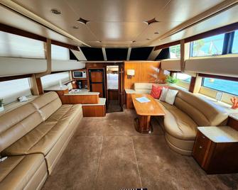 Dockside Boat & Bed Long Beach - Long Beach - Lounge