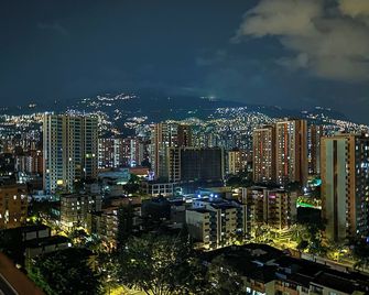 Tequendama Hotel Medellín - Medellín - Vista del exterior