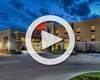 Hampton Inn & Suites Ada - Ada - Gebäude