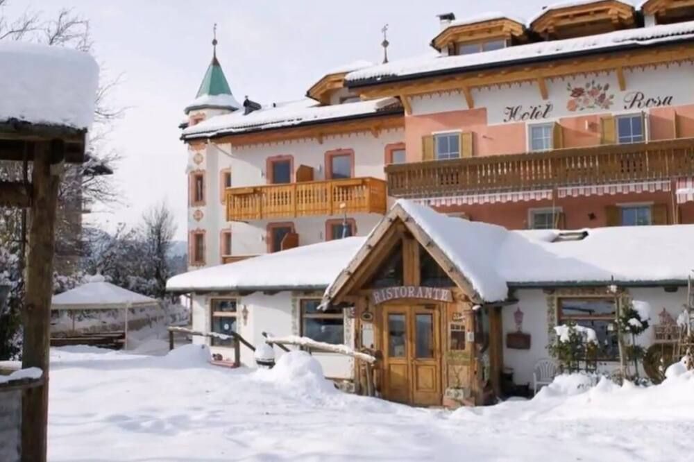 هوتل روزا ريزورت