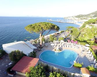 Hotel L'Approdo - Casamicciola Terme - Pool