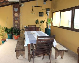 We Spread The Cloak Of The Village Of Arouca In Front Of Him, - Arouca - Comedor