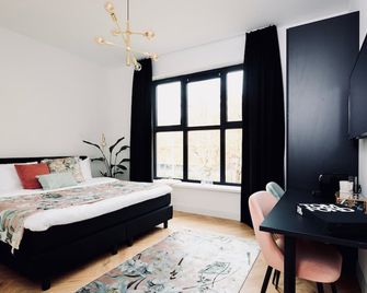 Boutique Hotel 43 Zaandam-Amsterdam - Koog aan de Zaan - Bedroom
