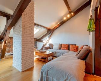 Le Toulousain by Cocoonr - Toulouse - Living room