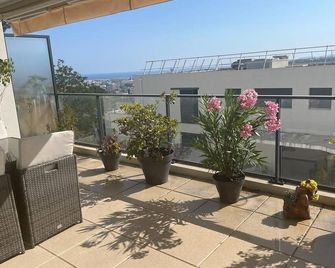 Apartment Horizon - Côte d'Azur - private residence with pool - Nice - Balcon