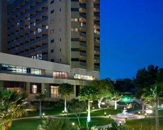 فندق لى ميريديان الخبر - الخبر - مبنى