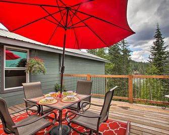 Cozy Pet-friendly Coeur D'alene Lake Cottage! - Coeur d'Alene - Balcony