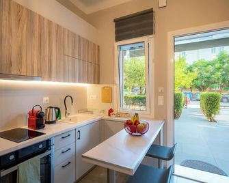 Peacock's Apartments - Pireo - Cucina