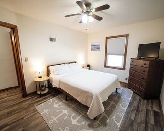 2 E-Bikes & Kayaks included & No Cleaning Fees!! - Clear Lake - Ložnice