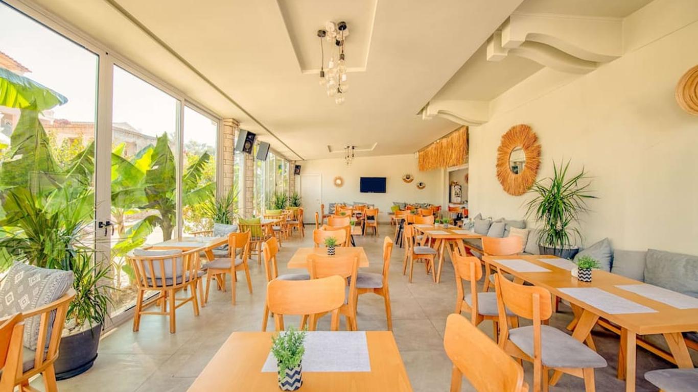 Ekati Mare Lifestyle Resort