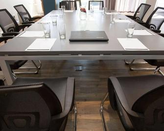New National Hotel and Conference - Parow - Meetingruimte