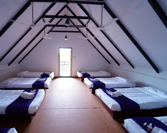 Hotel Comfort Kanchipuram - Kanchipuram - Bedroom