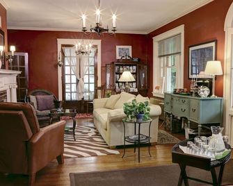 Olde Square Inn - Mount Joy - Sala de estar