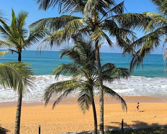 Moi Induruwa By Dbi - Induruwa - Strand
